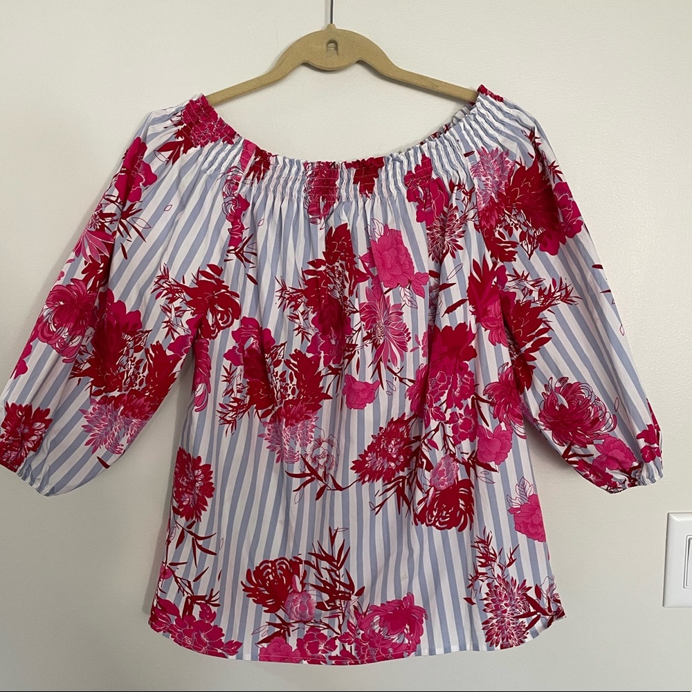 Carre Noir off shoulder Blouses size Large